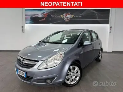 Używany Opel Corsa Cosmo 80 KM (58 kW) 2009 Szary Hatchback