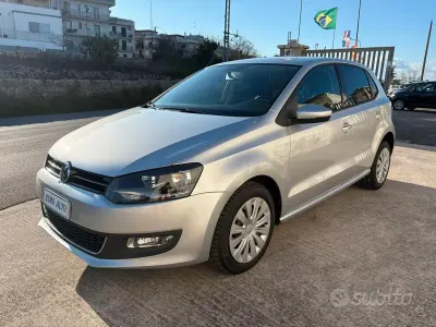 Usata VW Polo Comfortline 90 CV (66 kW) 2011 Grigio Utilitaria