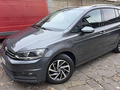 Usata VW Touran Business 150 CV (110 kW) 2017 Grigio Monovolume