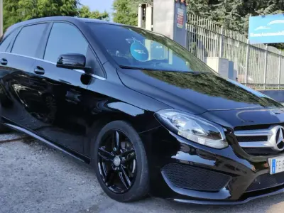 Begagnad Mercedes B200 AMG 156 HK (114 kW) 2016 Svart Minibuss