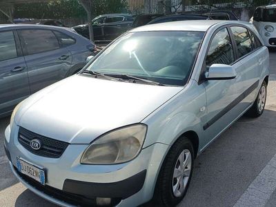 usata Kia Rio 5p 1.5 16v EX Challenge