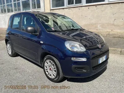 Usata Fiat Panda Pop 69 CV (50 kW) 2020 Blu Utilitaria