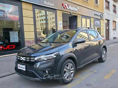 Usata Dacia Sandero Comfort 101 CV (74 kW) 2023 Grigio Berlina