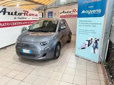 Usata Fiat 500e Icon 42 kW (58 CV) 2022 Grigio Berlina