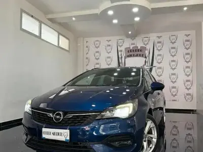 Usata Opel Astra GS Line 122 CV (89 kW) 2020 Blu Station wagon