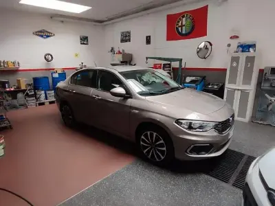 Usata Fiat Tipo Lounge 120 CV (88 kW) 2017 Berlina