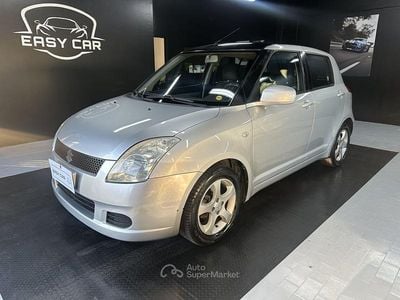 Begagnad Suzuki Swift GLX 92 HK (67 kW) 2006 Silver Halvkombi
