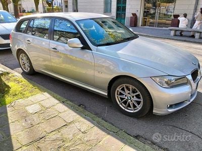 Usata BMW 316 116 CV (85 kW) 2010 Grigio Station wagon