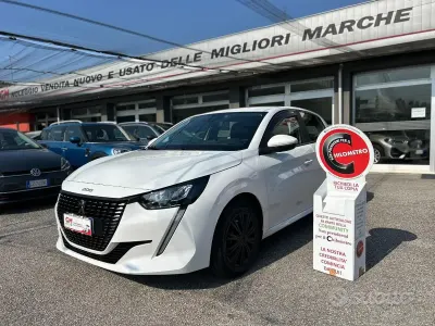 Usata Peugeot 208 Active 102 CV (75 kW) 2021 Bianco Utilitaria