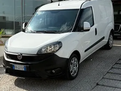 Usata Fiat Doblò 95 CV (69 kW) 2018 Bianco Monovolume
