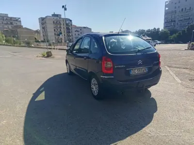 Usata Citroën Xsara Picasso 90 CV (66 kW) 2007 Bluazzurro Monovolume