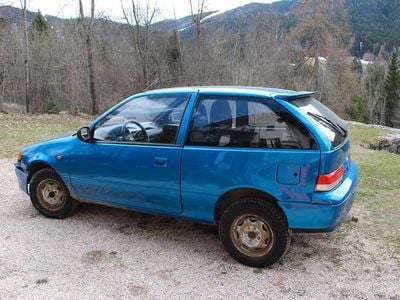Usado Subaru Justy 68 CV (50 kW) 1998 Azul Utilitario