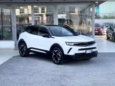 Usata Opel Mokka 110 CV (80 kW) 2022 Bianco SUV