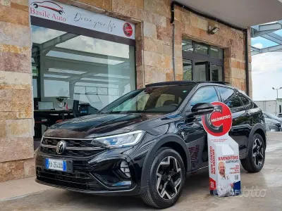 Usata VW Taigo R-line 115 CV (84 kW) 2025 Nero SUV