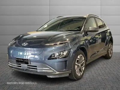 Usata Hyundai Kona 100 kW (136 CV) 2022 Blu scuro metallizzato SUV