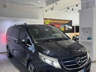 Usata Mercedes V220 Premium 163 CV (119 kW) 2016 Nero Monovolume