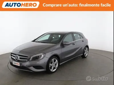 Usata Mercedes A180 109 CV (80 kW) 2015 Grigio Utilitaria