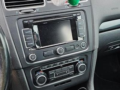 Usata VW Golf VI 102 CV (75 kW) 2010 Nero Utilitaria
