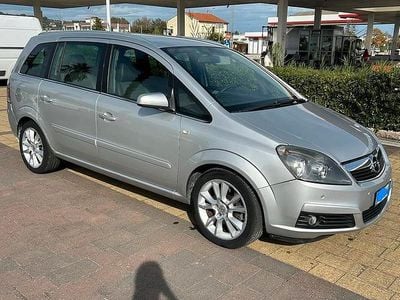 Usata Opel Zafira Cosmo 150 CV (110 kW) 2007 Grigio Monovolume