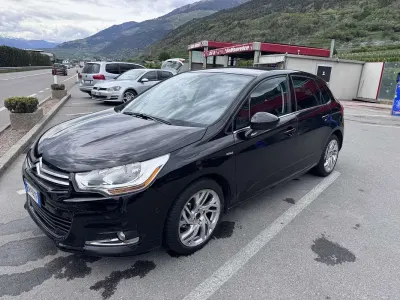 Usado Citroën C4 Exclusive 112 CV (82 kW) 2012 Negro Berlina