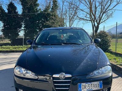 Usata Alfa Romeo 147 116 CV (85 kW) 2008 Nero Utilitaria