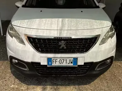 Usata Peugeot 2008 82 CV (60 kW) 2016 Bianco SUV