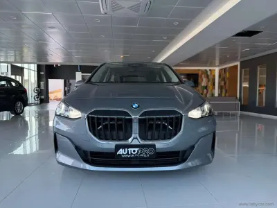 Usata BMW 218 Active Tourer Luxury Line 150 CV (110 kW) 2023 Grigio Monovolume