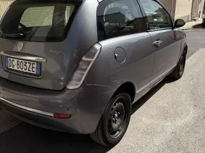 Usata Lancia Ypsilon 75 CV (55 kW) 2007 Utilitaria