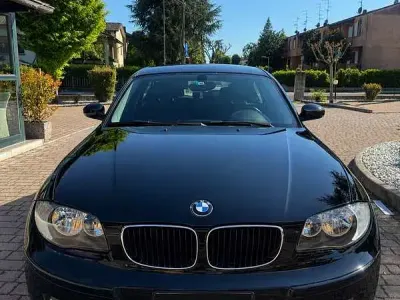 Usata BMW 120 177 CV (130 kW) 2008 Utilitaria