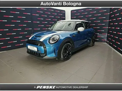 Usata Mini Cooper SE Classic 135 kW (184 CV) 2023 Bluazzurro Utilitaria