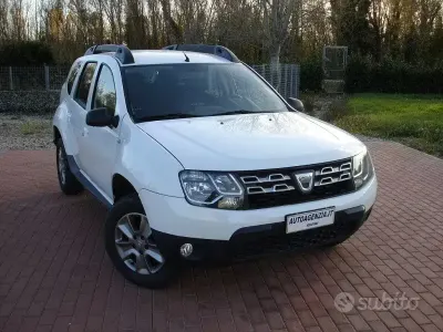 Usata Dacia Duster Lauréate 107 CV (78 kW) 2013 Bianco SUV