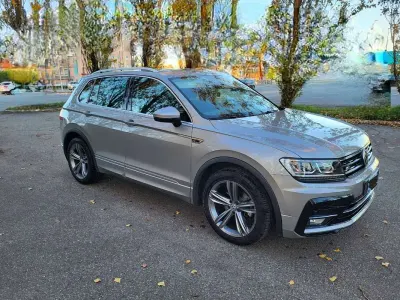 Usata VW Tiguan Sportline 131 CV (96 kW) 2019 Argento SUV
