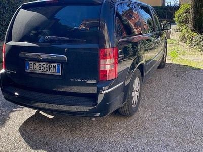 Usata Chrysler Grand Voyager Limited 163 CV (119 kW) 2011 Nero Monovolume