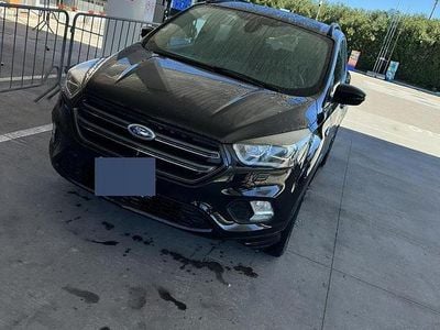 Usata Ford Kuga ST-Line 120 CV (88 kW) 2018 Nero SUV