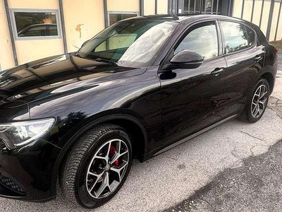Usata Alfa Romeo Stelvio Business 209 CV (153 kW) 2019 Nero SUV