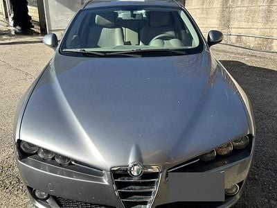 Usata Alfa Romeo 159 120 CV (88 kW) 2006 Marrone Berlina