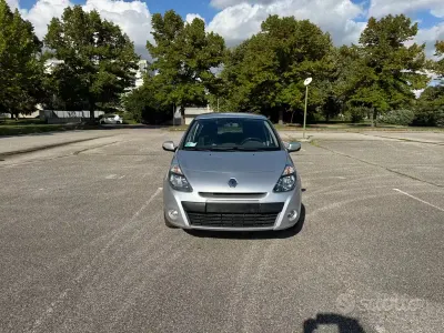 Usata Renault Clio IV 75 CV (55 kW) 2012 Grigio Berlina
