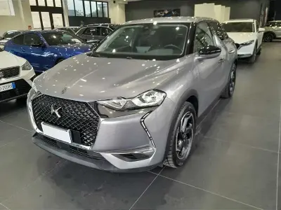 Begagnad DS Automobiles DS3 So Chic 101 HK (74 kW) 2020 Vit