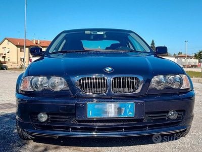 Blu/azzurro Usata 2003 BMW 318 Coupé | 12.500 € (Molto cara)