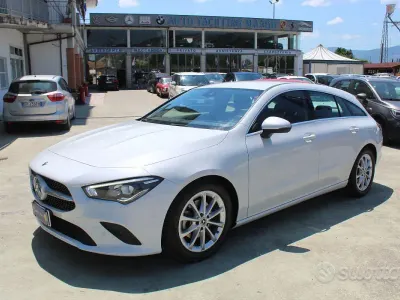 Usata Mercedes CLA180 Shooting Brake Executive 117 CV (86 kW) 2023 Bianco Station wagon