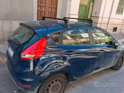 Usata Ford Fiesta 97 CV (71 kW) 2009 Blu Berlina
