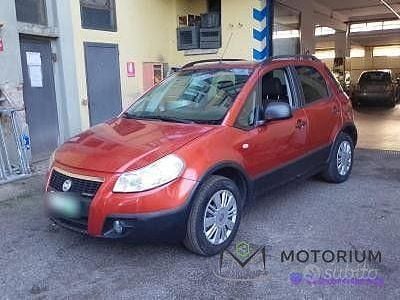 Usata Fiat Sedici Dynamic 120 CV (88 kW) 2009 Rosso SUV