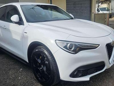 Usata Alfa Romeo Stelvio Business 179 CV (131 kW) 2017 Bianco SUV