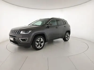 Gebraucht Jeep Compass Limited 140 PS (102 kW) 2018 Grau SUV