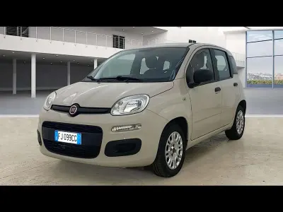 Usata Fiat Panda Easy 95 CV (69 kW) 2017 Beige metallizzato Utilitaria