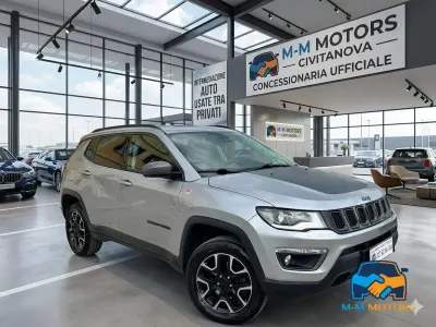 Usata Jeep Compass Trailhawk 170 CV (125 kW) 2020 Giallo SUV
