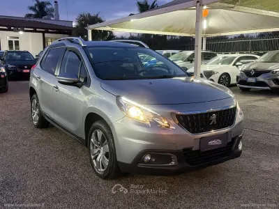 Usata Peugeot 2008 Allure 102 CV (75 kW) 2018 Grigio SUV