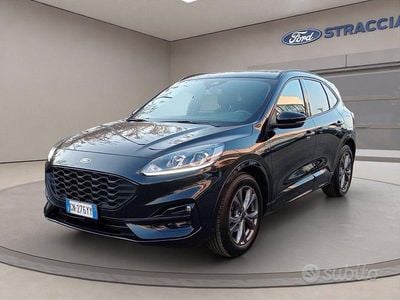 Usata Ford Kuga ST-Line 120 CV (88 kW) 2023 Nero metallizzato SUV
