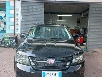 Usata Fiat Freemont Cross 170 CV (125 kW) 2015 Nero SUV