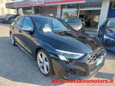 Usata Audi S3 Sport 310 CV (228 kW) 2023 Nero metallizzato Berlina